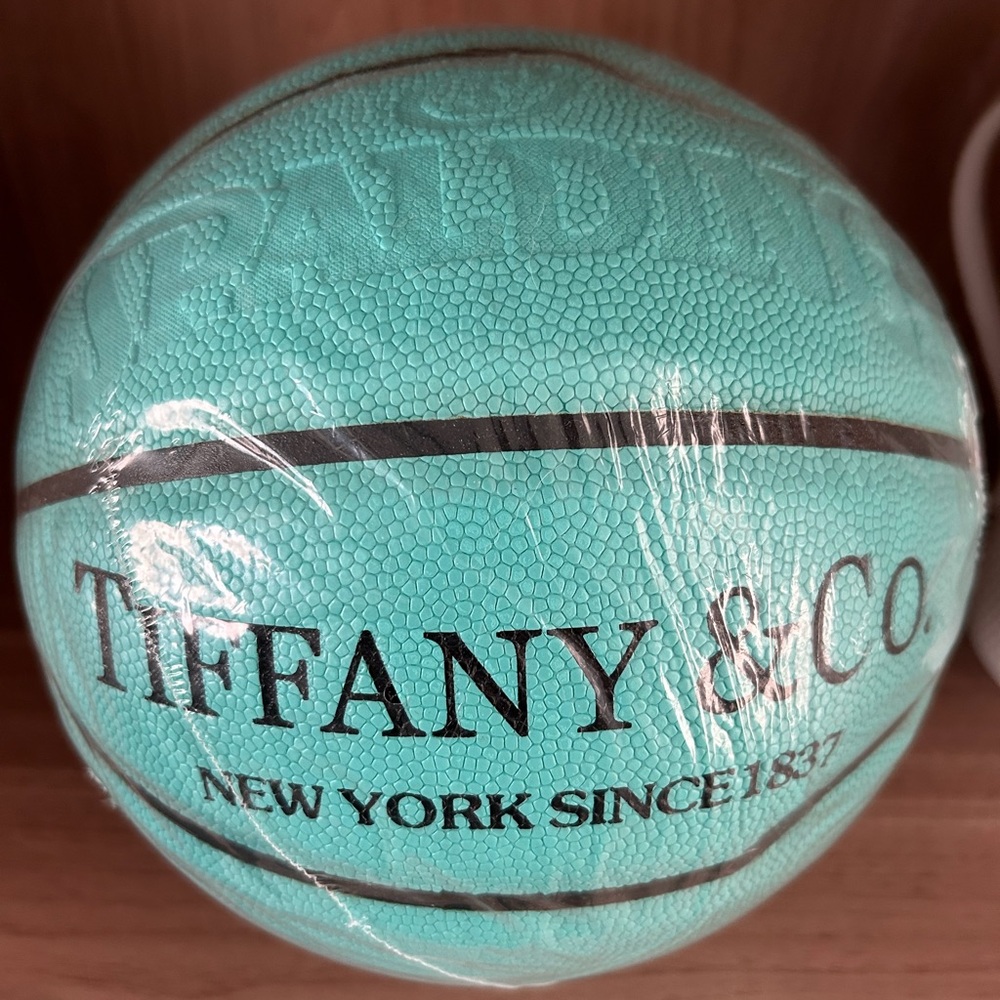 Rare! Tiffany & Co. Spaulding Basketball w/ black logo. New